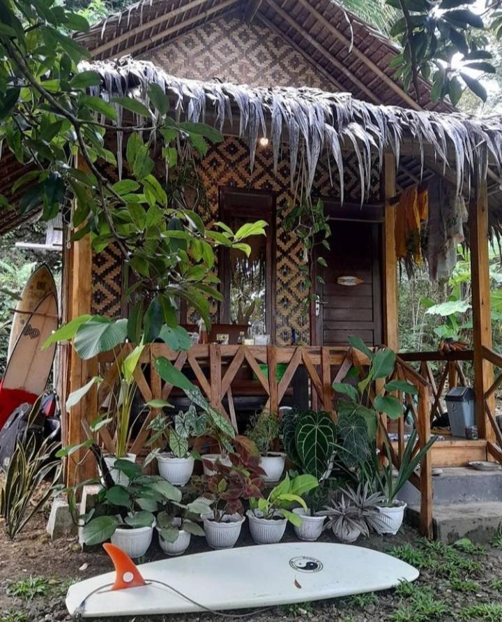 Anik Homestay & Dormy Batukaras ภายนอก รูปภาพ