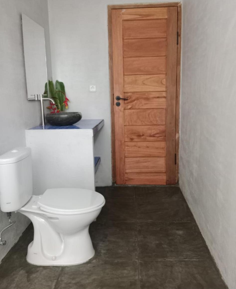 Anik Homestay & Dormy Batukaras ภายนอก รูปภาพ